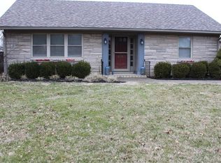 215 Rosewood Dr, Clarksville, IN 47129
