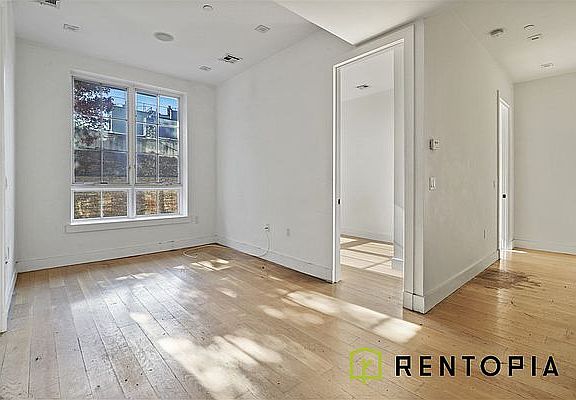 3rd image of 894 Bushwick Ave #4O