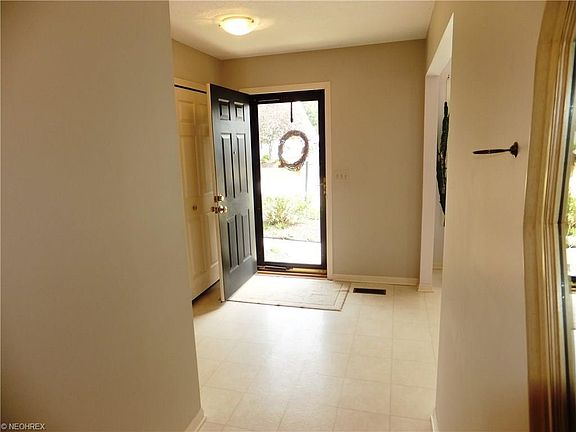 4th image of 428 Rockledge Ln