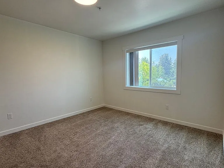 2249 N Airport Rd — Photo 56