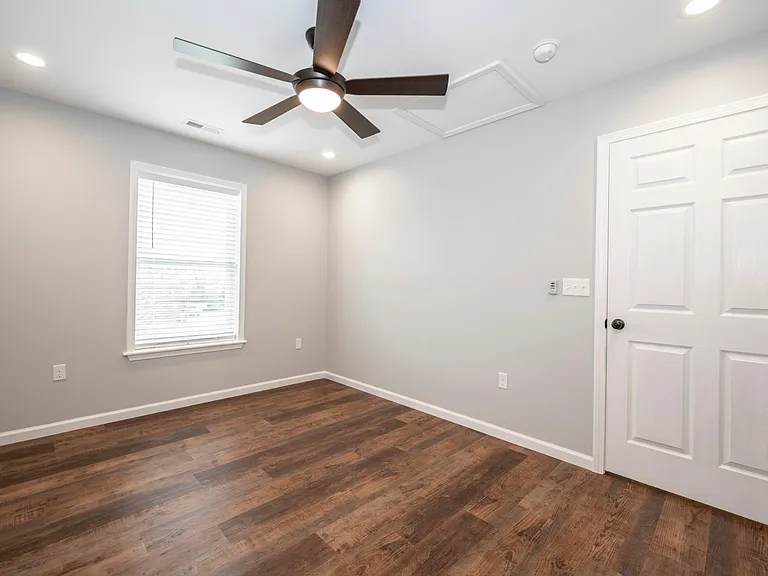 713 Lorene Cir #6 — Photo 18