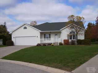 726 Dostal Ct, Dysart, IA 52224