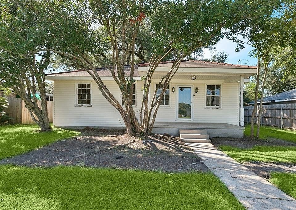 1st image of 157 Destrehan Dr
