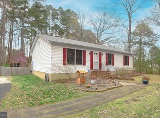 17826 Piney Point Rd, Tall Timbers, MD 20690