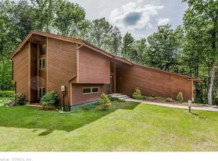 102 Nalette Dr, Winsted, CT 06098