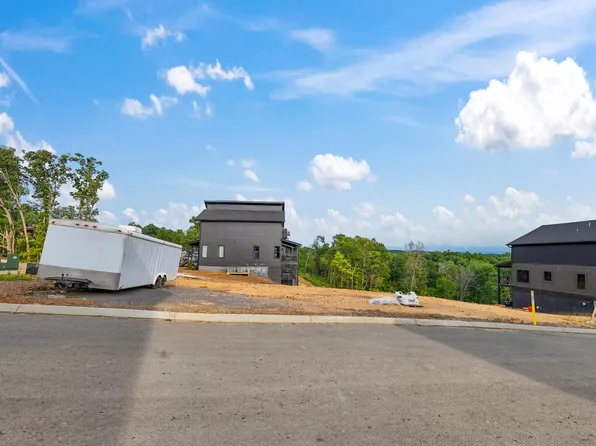 9 Redmond Way, Sevierville, TN 37876