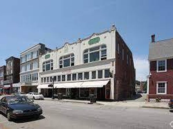 123 Bank St