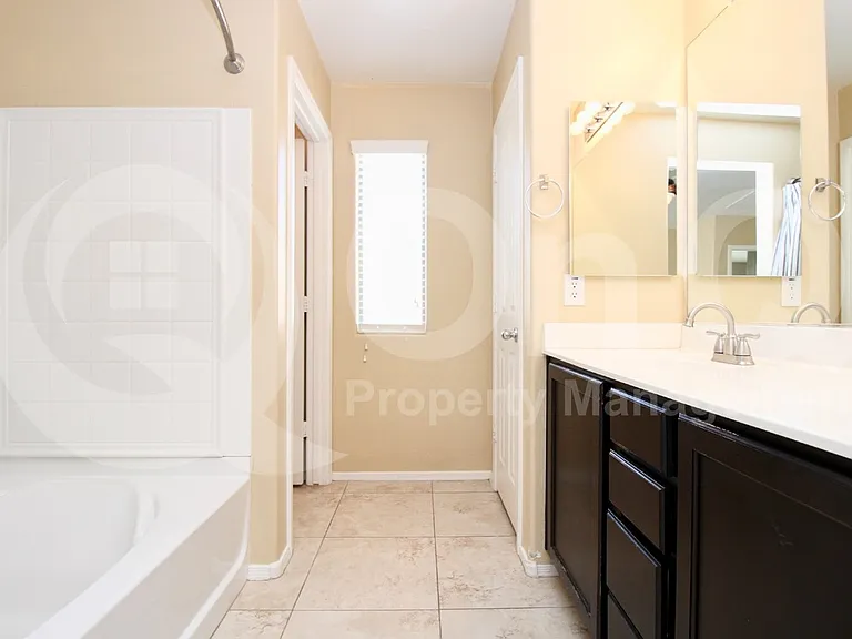 18622 W Vogel Ave — Photo 17
