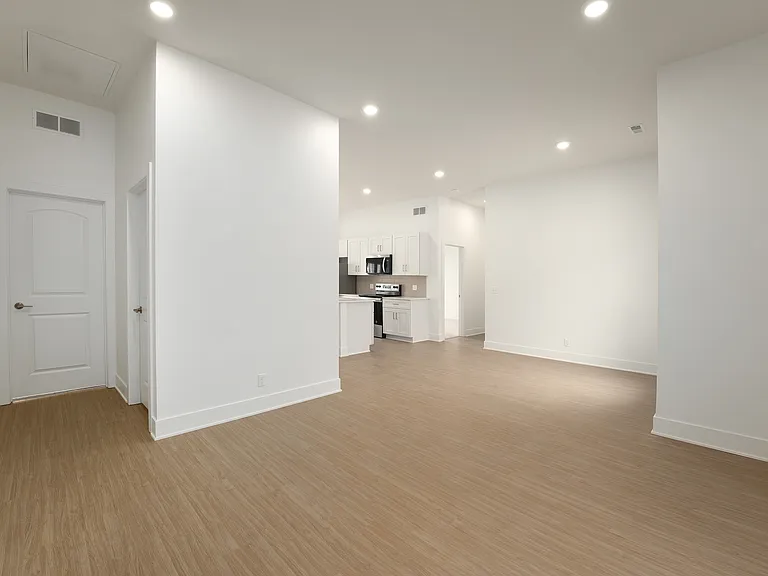 Folio - Kitchen-Living