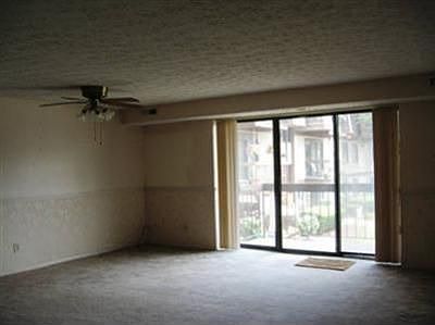 4th image of 9951 Sunrise Blvd Unit 6R