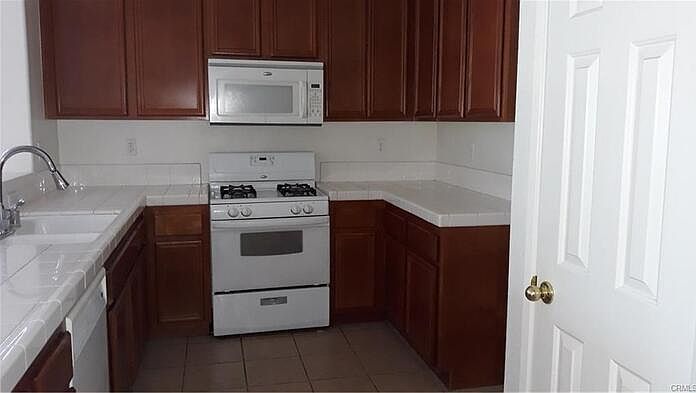 1st image of 25810 Iris Ave