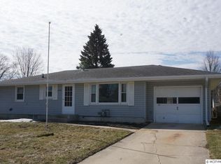 1609 8th St SW, Mason City, IA 50401