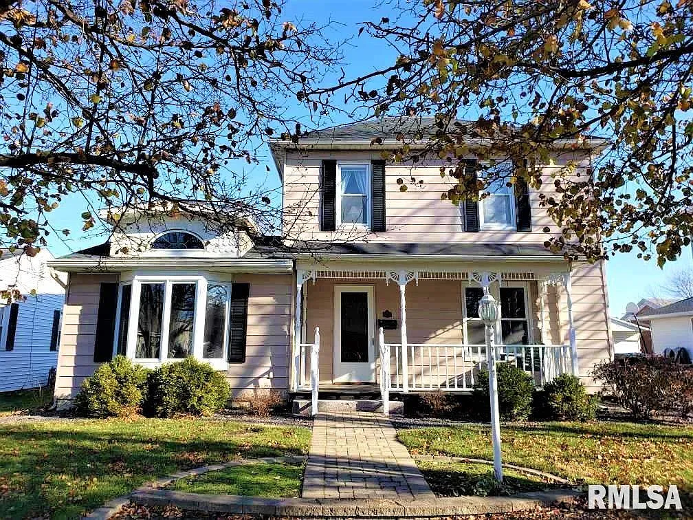 111 N Pine St photo 1