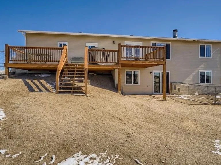16530 Brooks Way — Photo 16