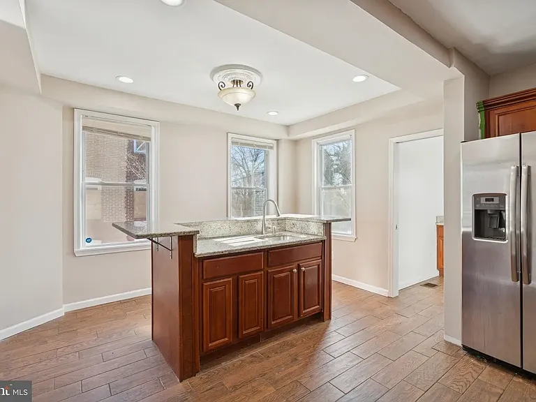 3343 Ravenwood Ave — Photo 11