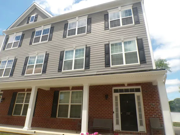 757 McComb Pl, Claymont, DE 19703