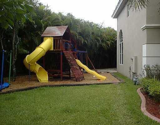 5th image of 2382 NW 49th Ln