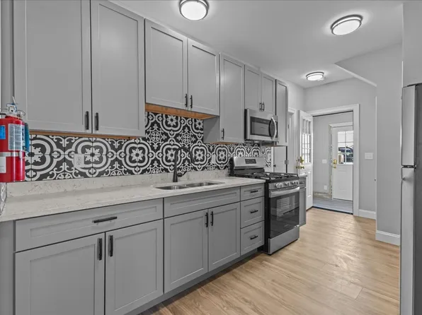 45 Rose St, Burlington, VT 05401