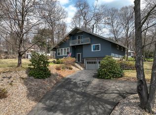 4 Alpine Dr, South Windsor, CT 06074