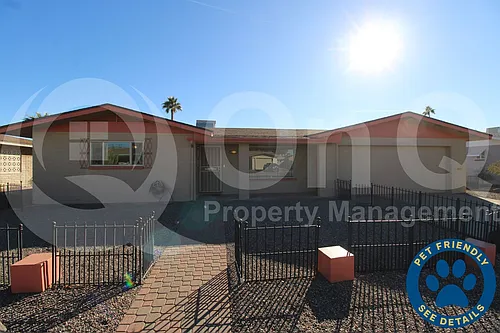 5915 E Anaheim St Photo 1