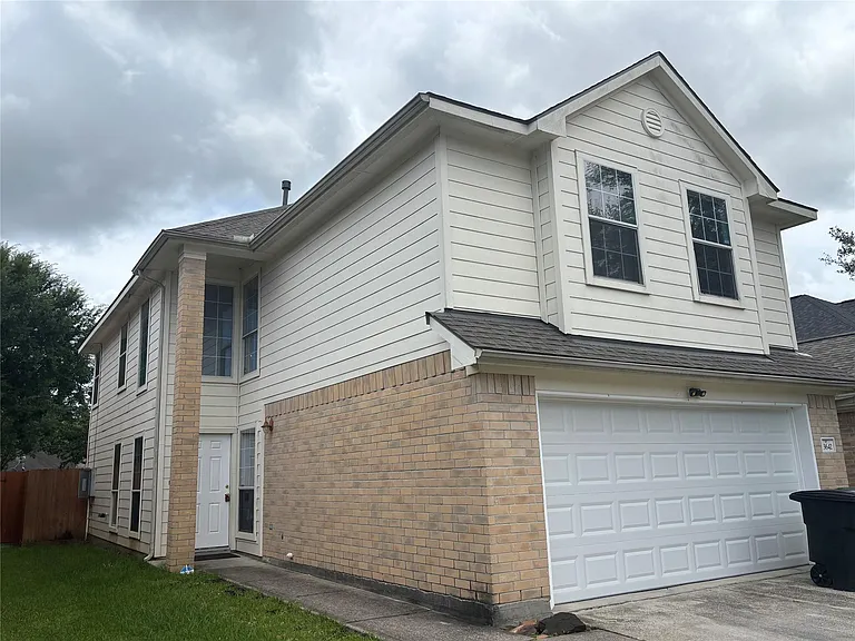 13642 Rural Oak St — Photo 3