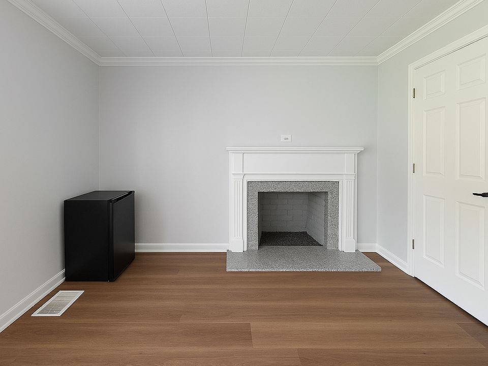 2nd image of 8312 Viola Dr