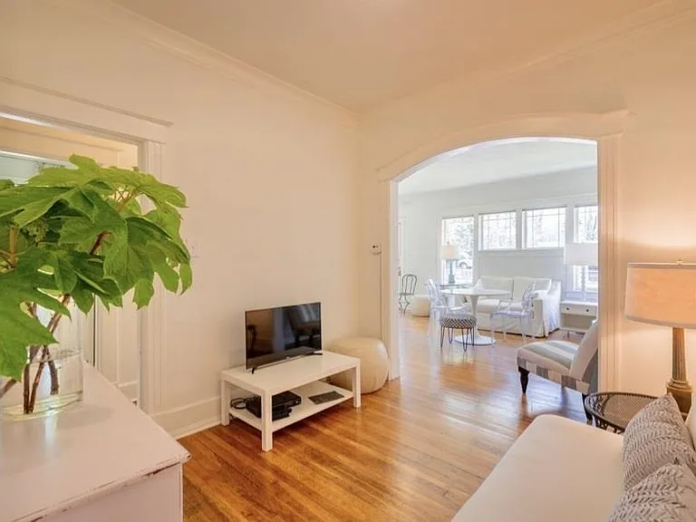 1554 Overton Park Ave — Photo 4
