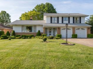 1275 Mayfair Dr, Seven Hills, OH