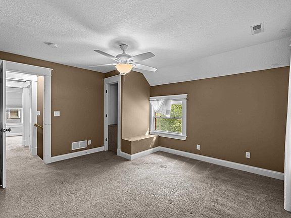 5th image of 411 W 8th St