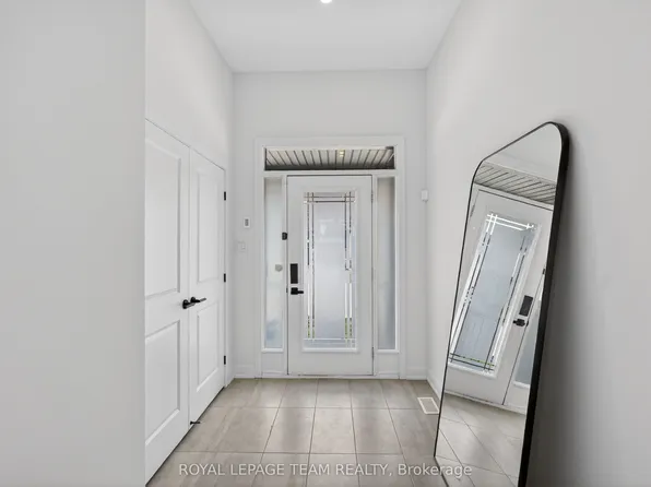 528 Corretto Pl, Ottawa, ON K2J 6Z1