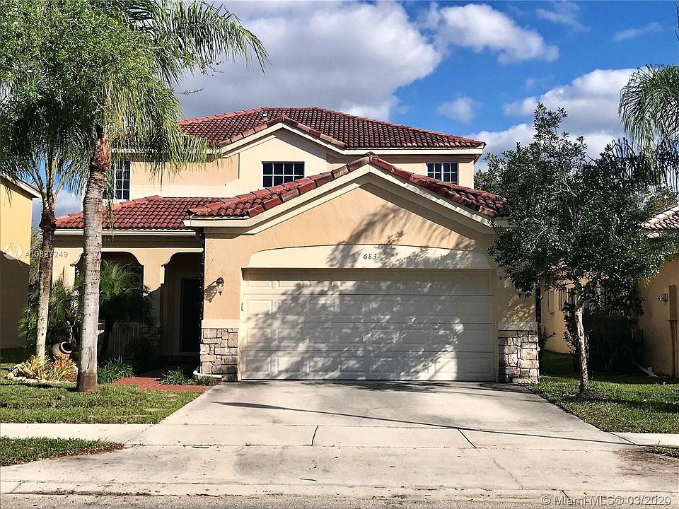 1st image of 683 Vista Meadows Dr