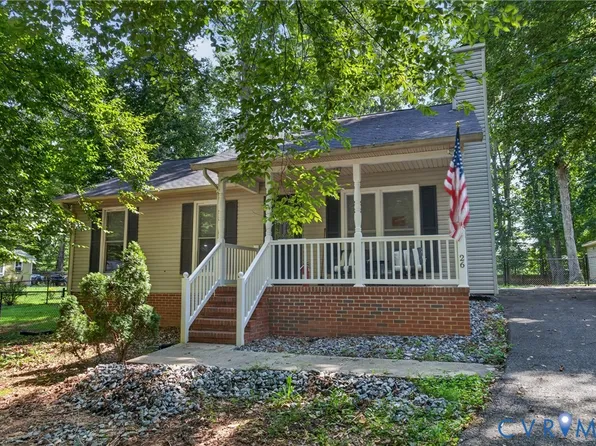 26 Cresthill Ct, Ruther Glen, VA 22546