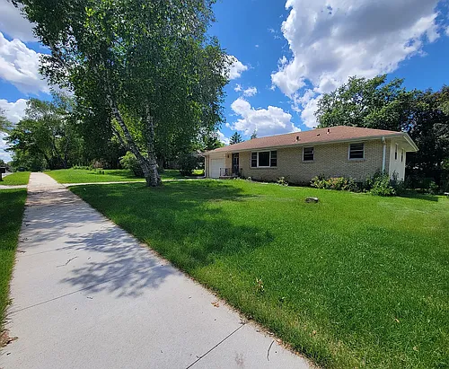 130 Oakwood Dr Photo 1