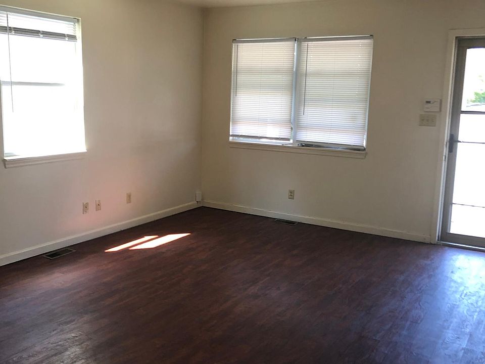 2nd image of 380 Peshine Ave