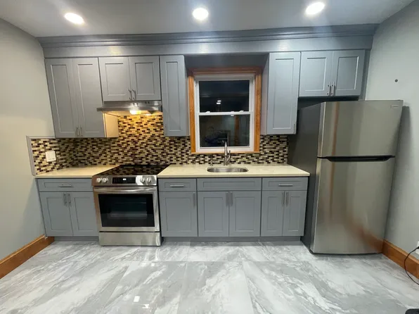 16820 107th Ave Floor 2, Jamaica, NY 11433