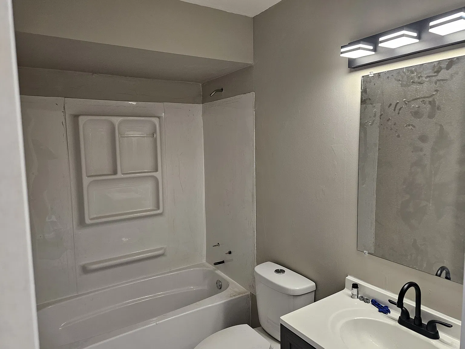 2 bed, 1000 sqft, $1,250 — Photo 4