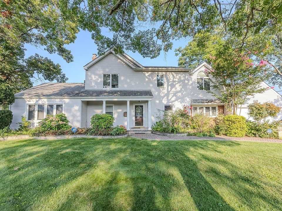 1st image of 142 Tennyson Avenue