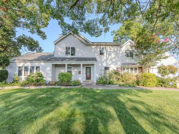 142 Tennyson Avenue, Westbury, NY 11590