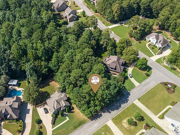 2nd image of 110 Waterford Cir #713