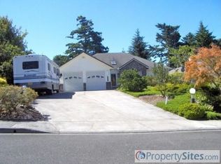 860 8th St #97439, Florence, OR 97439