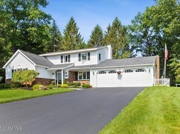 17 Cypress Pt., Clifton Park, NY 12065