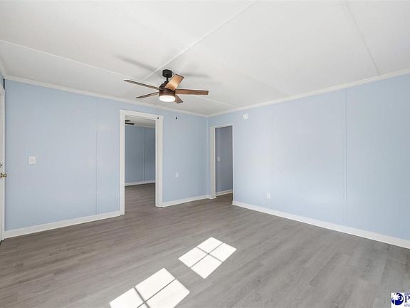 4th image of 311 Barnes St