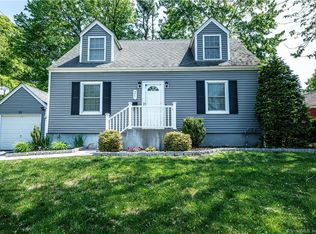 21 Dorrance Pl, Hamden, CT 06518