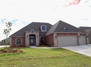 609 Summit Bnd, Norman, OK 73071