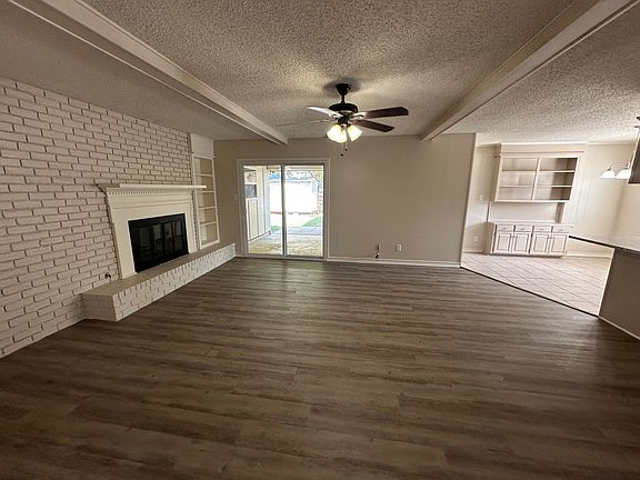 2nd image of 22 Lanshire Dr