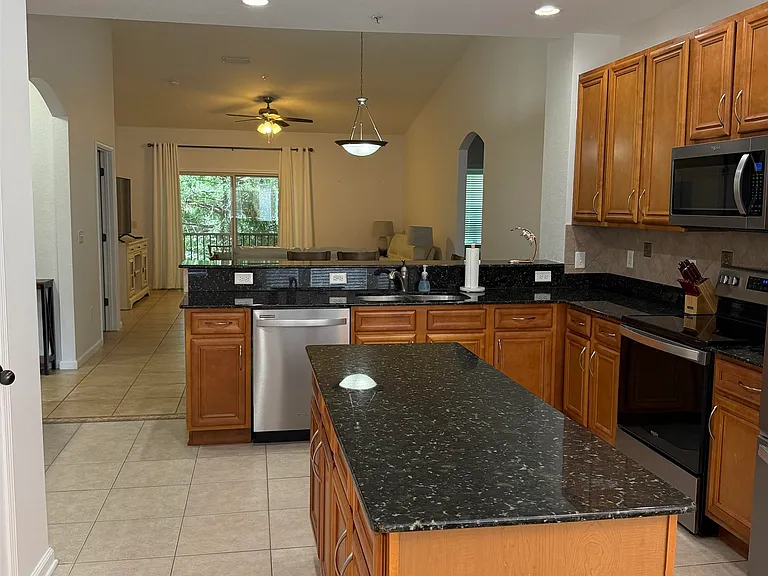 175 Bayberry Cir #1005 — Photo 5