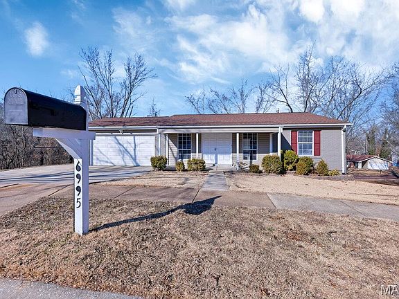 2nd image of 6995 Candlewick Way