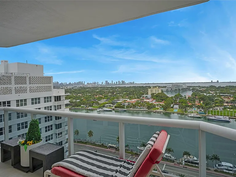 4775 Collins Ave #1806 — Photo 11