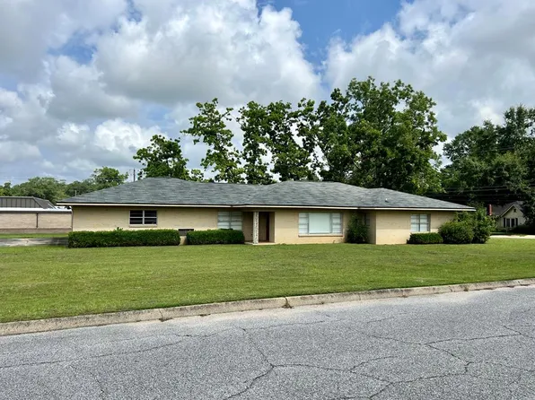 307 5th Ave, Ashford, AL 36312