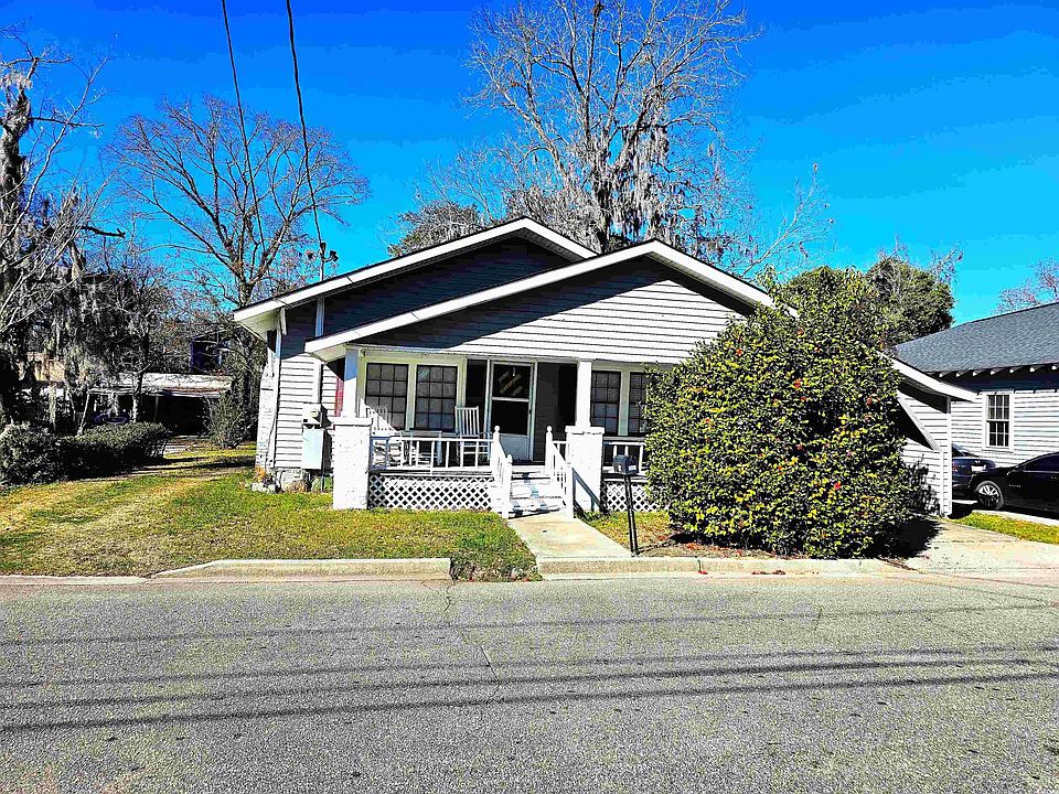 2nd image of 1304 Racepath Ave.